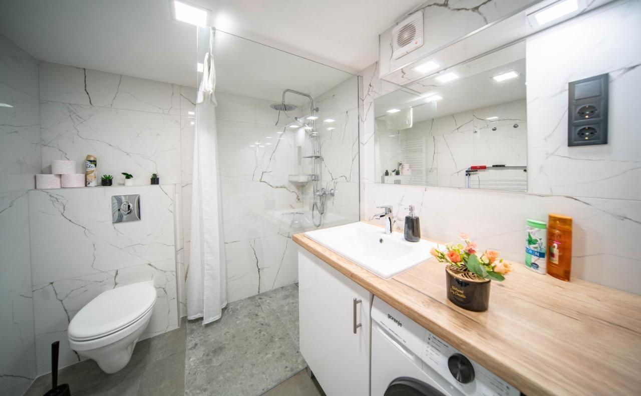 בודפשט Free Parking Basilica Rob'S Home - Ac, Wi-Fi, Smart Tv מראה חיצוני תמונה